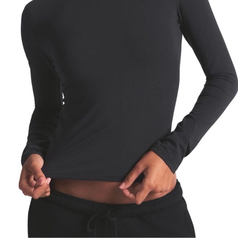 SKIMS Cotton Jersey Long Sleeve Top in Onyx - Picture 2 of 6
